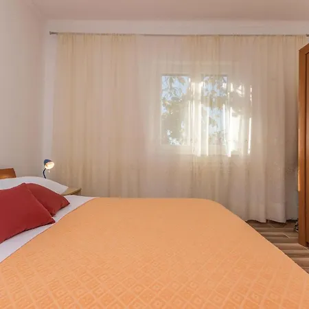 Four-bedroom In Podlug