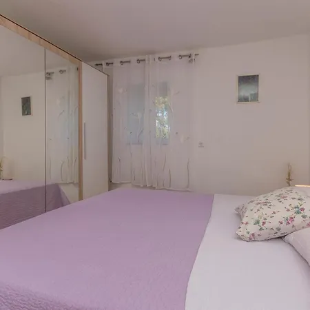 Four-bedroom In Hébergement de vacances